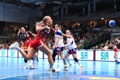 20241230 Skövde HFs Isabelle Medin Sand under handbollsmatchen i Handbollsligan mellan Skövde HF och Skara HF den 30 december 2024 i Arena Skövde i Skövde.