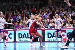 20241230 Skövde HFs Manon Zijlmans under handbollsmatchen i Handbollsligan mellan Skövde HF och Skara HF den 30 december 2024 i Arena Skövde i Skövde.