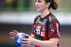 20241230 Skövde HFs Melina Pilav under handbollsmatchen i Handbollsligan mellan Skövde HF och Skara HF den 30 december 2024 i Arena Skövde i Skövde.