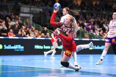 20241230 Skövde HFs Tilda Redzic under handbollsmatchen i Handbollsligan mellan Skövde HF och Skara HF den 30 december 2024 i Arena Skövde i Skövde.