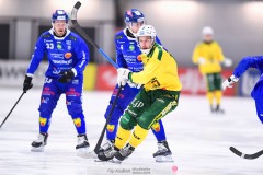 20241228 Ljusdals Jonas Söder under bandymatchen i Elitserien mellan Villa-Lidköping BK och Ljusdals BK den 28 december 2024 i Sparbanken Arena i Lidköping.