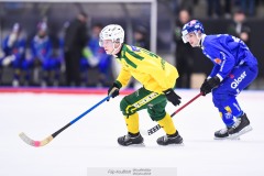 20241228 Ljusdals Tobias Blomqvist under bandymatchen i Elitserien mellan Villa-Lidköping BK och Ljusdals BK den 28 december 2024 i Sparbanken Arena i Lidköping.