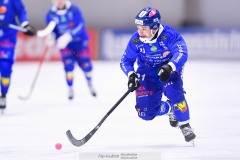 20241228 Villa-Lidköpings Christoffer Edlund under bandymatchen i Elitserien mellan Villa-Lidköping BK och Ljusdals BK den 28 december 2024 i Sparbanken Arena i Lidköping.