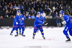 20241228 Villa-Lidköpings Christoffer Edlund under bandymatchen i Elitserien mellan Villa-Lidköping BK och Ljusdals BK den 28 december 2024 i Sparbanken Arena i Lidköping.